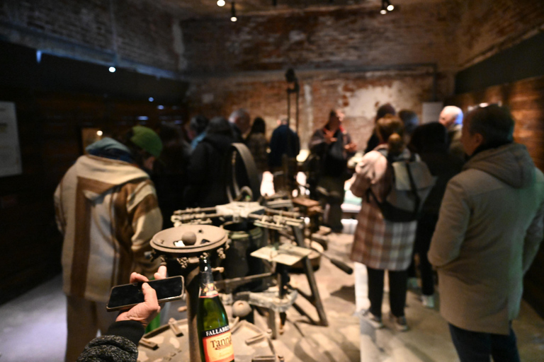 Montevideo: Exclusive VIP Experience at a Century-Old Winery, Tasting, Lunch, Transport