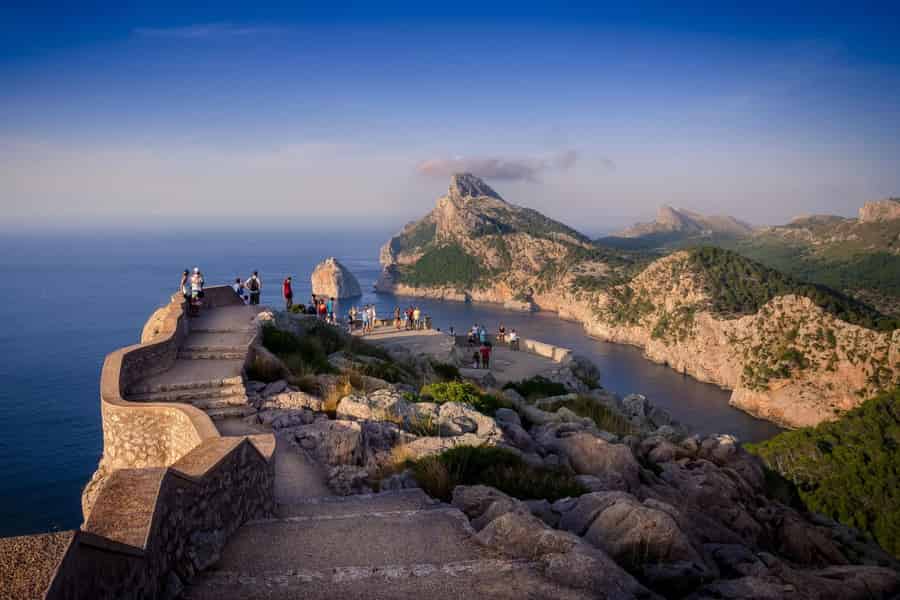 Mallorca: Formentor-Pollensa mit Markt, Boot und Strand in Formentor. Foto: GetYourGuide Mallorca: Formentor-Pollensa mit Markt, Boot und Strand in Formentor. Foto: GetYourGuide