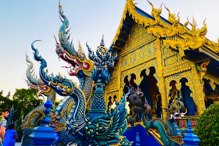 Chiang Mai: Chiang Rai-White-Blue-Big Buddha &amp; Lalitta Café[Privat] Chiang Rai-Weiß-Blau-Big Buddha &amp; Lalitta Café