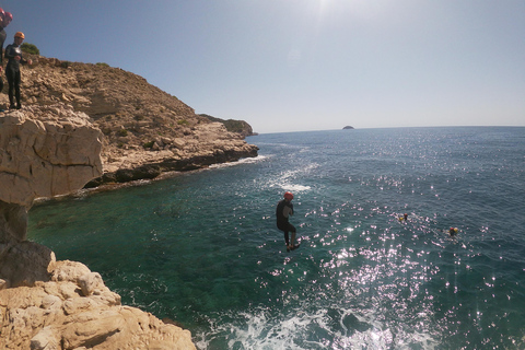 Valencia: Avventura di coasteering nel Faro di Cullera