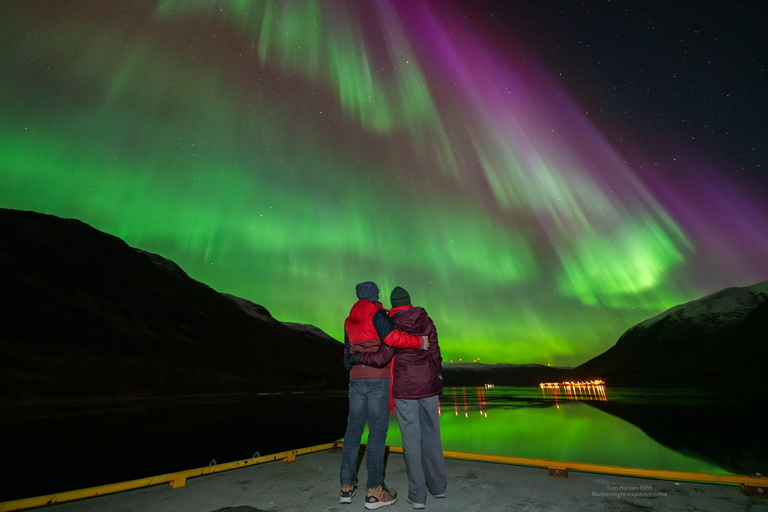 Tromsø:Northern Lights Tour with Photo and Suits.Local Guide Tromsø: Northern Lights Tour with Photos and Warm Suits