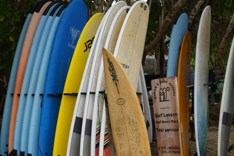 Bentota: Surfing Lesson with Instructor and Equipment