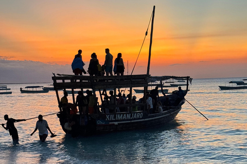 Sansibar: Dhow-Kreuzfahrt bei Sonnenuntergang Traditionell | Teilen