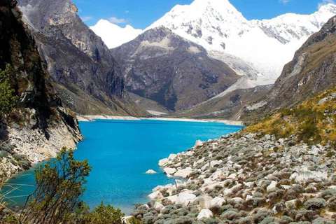 Ancash: Caminhada à Laguna Parón com entrada | Dia inteiro|