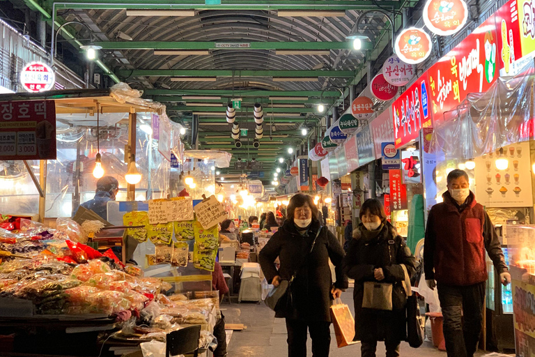 Seul: tour gastronómico pelo mercado noturno com churrasco coreano e casa de chá