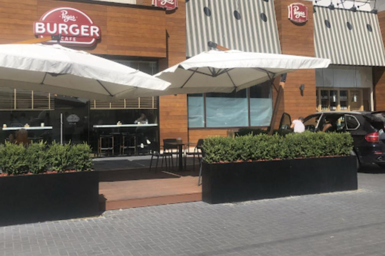 Chisinau: Private City Walking/shopping Tour