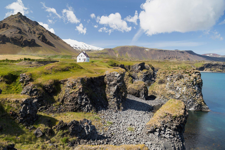 Self-Drive: West and South Iceland (7 days)Dacia Duster - Comfort Accommodation