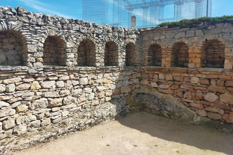 Visiting historic Segobriga, ancient Roman town near Madrid