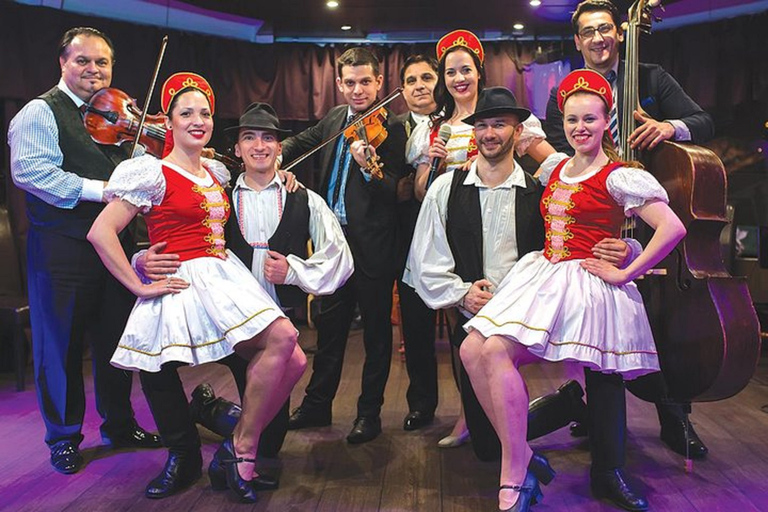 Budapest: Dinner Cruise with Operetta and Folk Show 4-Course Dinner with Window Table