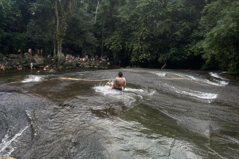 Paraty: destylarnia Engenho D'Ouro z degustacją i wodospadami