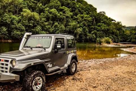 Atibaia: 4x4 Off-Road Tour to Nazaré Paulista Reservoir | 8 hours