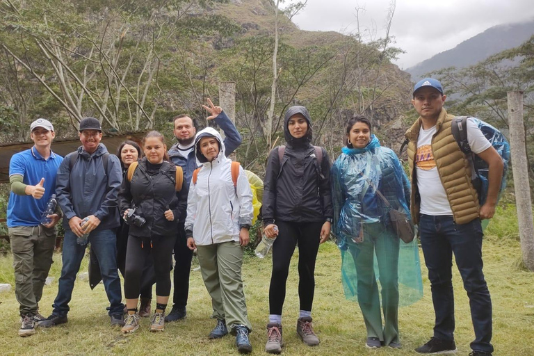 Cusco: Bus zum Wasserkraftwerk 6 Stunden