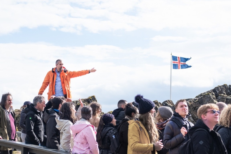 Depuis Reykjavík : Journée complète d'équitation et visite du Cercle d'Or