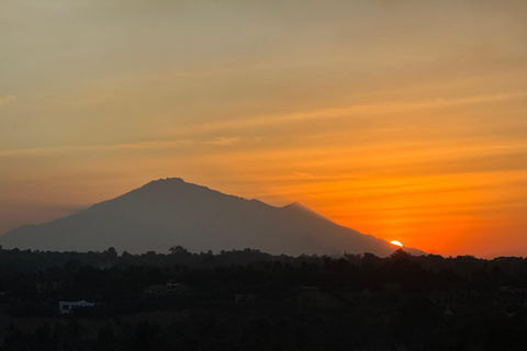 Moshi: Zonsondergang Chill met drankjes en transfer heen en terug