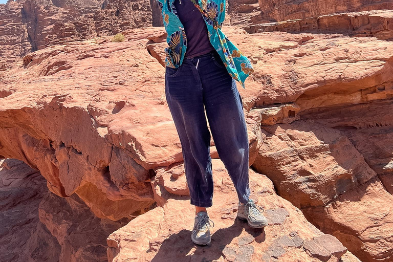 Wadi Rum: Private Luxury Cave Stay, Sunset Tour & Dinner