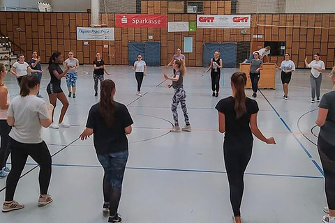 Carioca Samba - 1-hour Lesson on the Rooftop in Copacabana