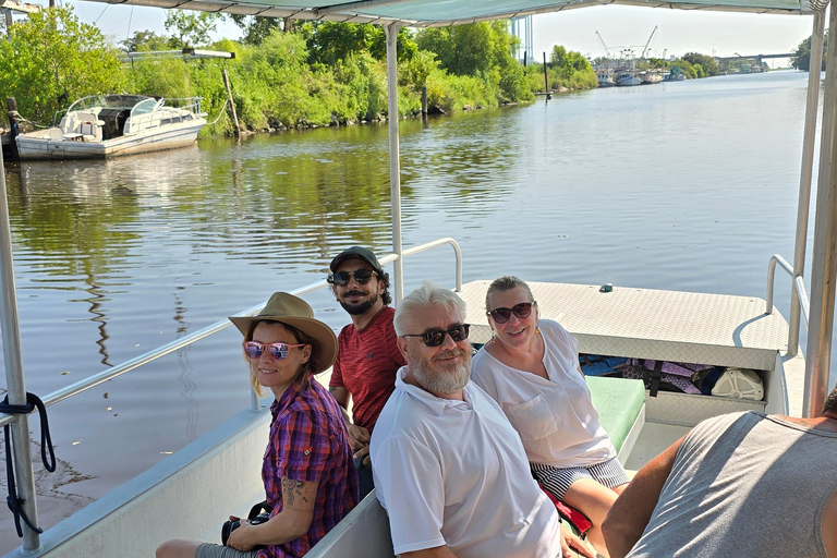 Boat Tour of Louisiana Bayous Near New Orleans