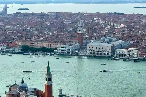 Venice: helicopter tour of Venice, the lagoon and the islands