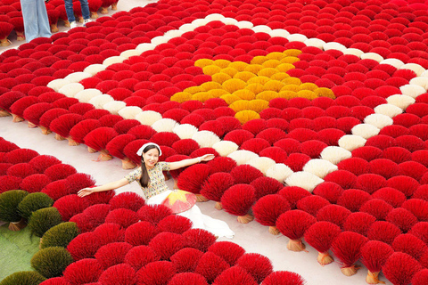 Hanoi: Incense Village & Conical Hat or Knife-Making Village AFTERNOON Hat Village & Incense Village NO LUNCH SMALL GROUP