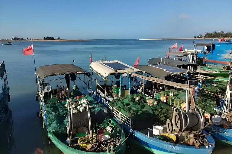 Hainan: Xiantian Village, Junling Temple, & Qizi Bay Tour