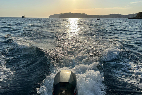 Bootverhuur zonder vaarbewijs ( Santa Ponsa )Sunset bootverhuur zonder vaarbewijs ( Santa Ponsa )