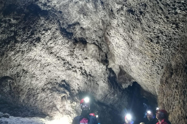 Vulkanische speleologie Cueva de Las Palomas (ES-EN)