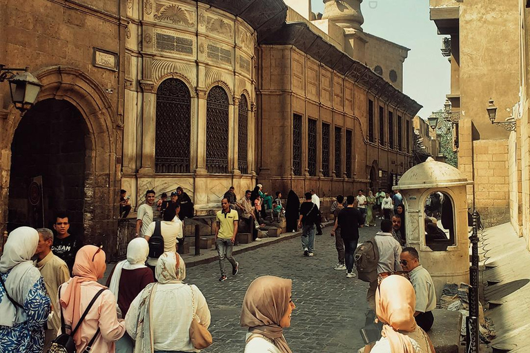 Cairo: Private Guided Tour to Bab al-Futuh & Old Cairo Gems! Tour, including Transportation and Italian Guide and Entry