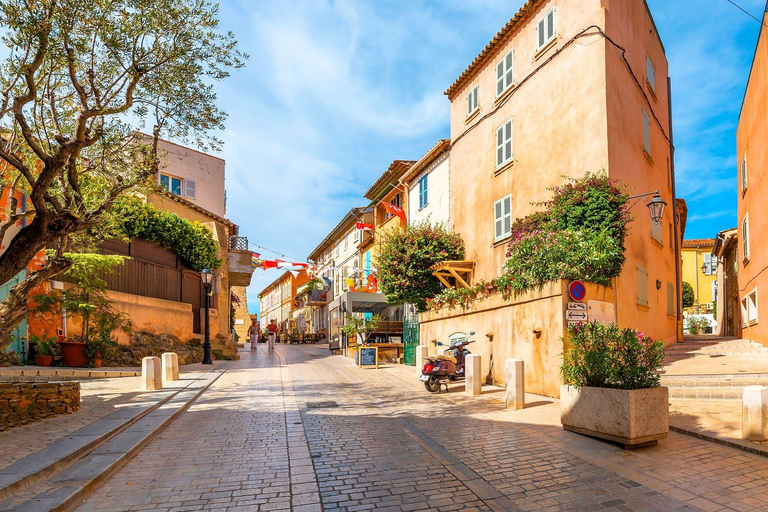 Nice: St. Tropez and Port Grimaud Day Trip with Boat Ride