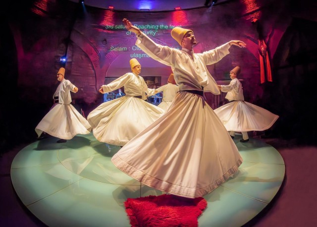 Visit Istanbul Hodjapasha Whirling Dervishes Show & Exhibition in Istambul