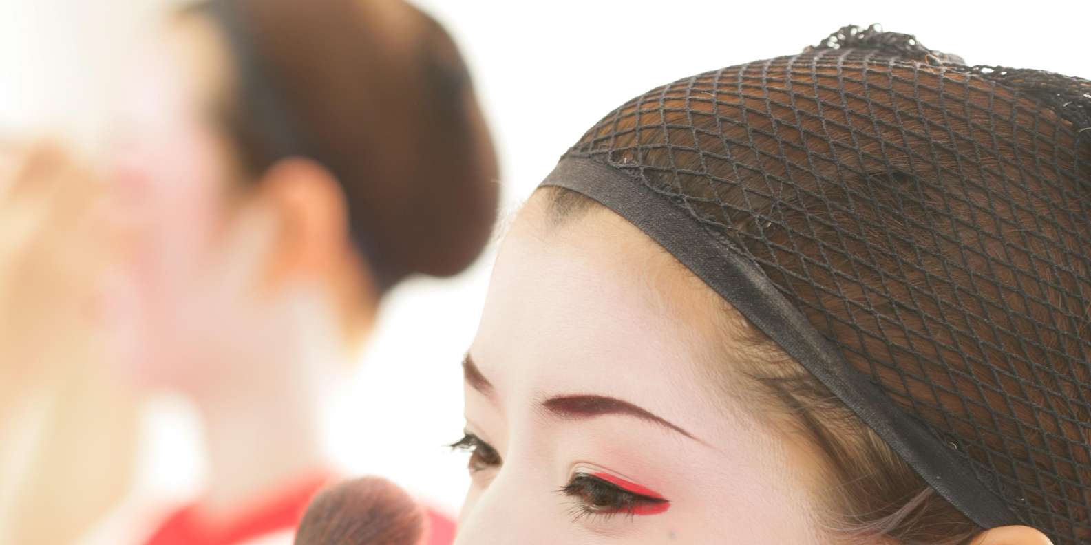 Kyoto: Maiko Makeover and Photoshoot Experience