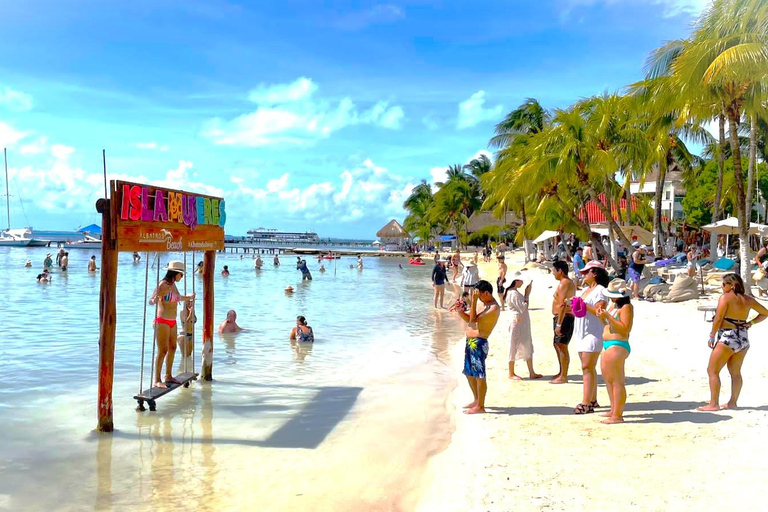 Isla Mujeres: All-Inclusive Catamaran with Open Bar, Snorkel and Lunch Jet Ski Tour to Isla Mujeres and Contoy