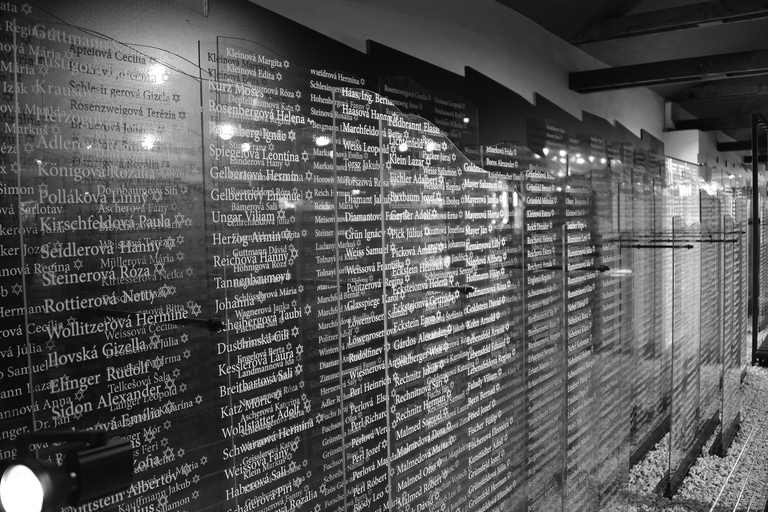 Bratislava: Jewish Heritage Tour with Sereď Holocaust Museum