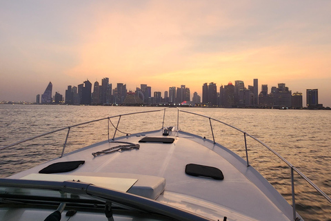 Doha: Passeio de barco de luxo