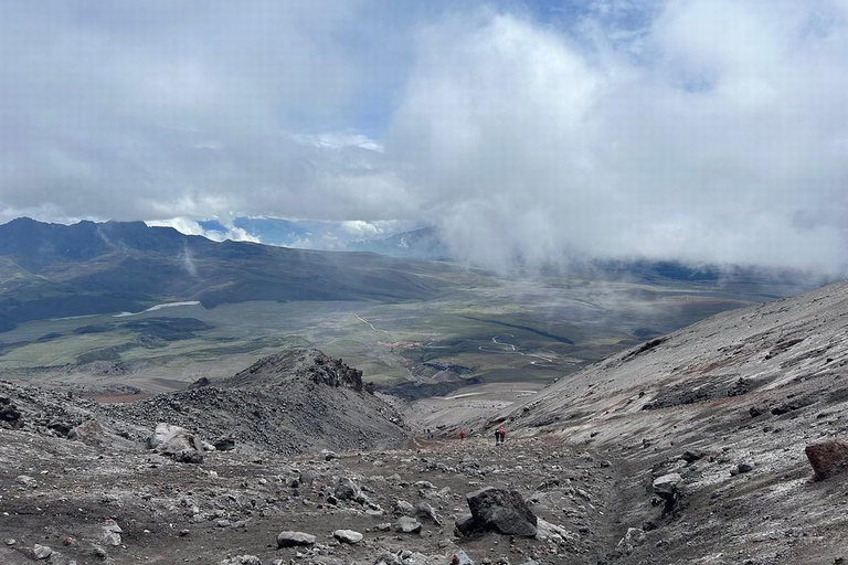 Da Quito: Tour del vulcano Cotopaxi e della laguna di Limpiopungo