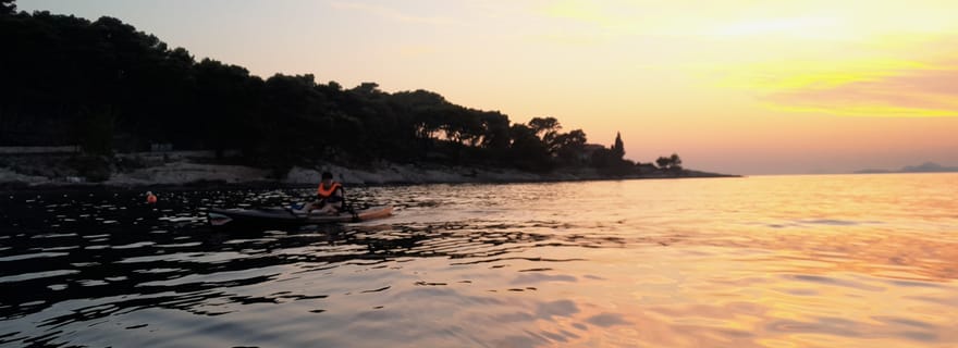 Cavtat : excursion guidée en kayak de mer au coucher du soleil