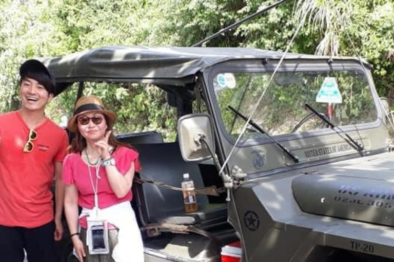 Da Nang: Son Tra Peninsula Private Romantic Sunset Jeep Tour