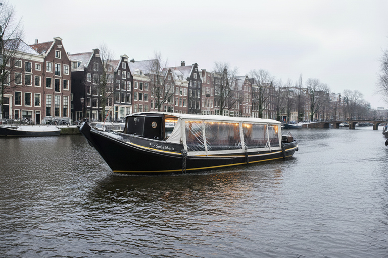 Amsterdam: Smoke Cruise. with Bar & local guide