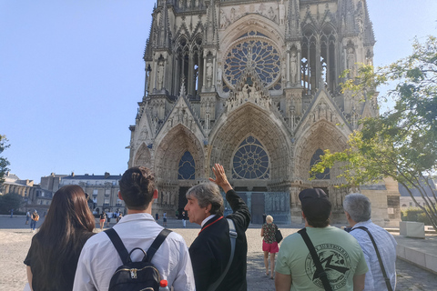 من باريس كاتدرائية ريمس وقبو الشمبانيا وتذوق الشمبانيا