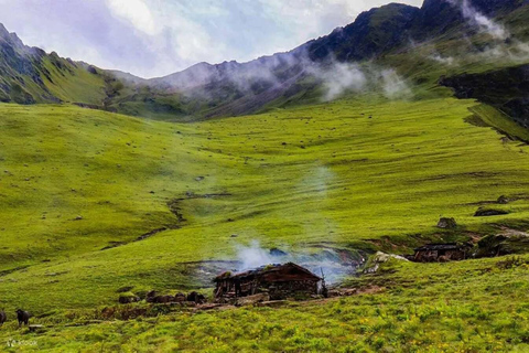 Pokhara: Dhorpatan 2-Day Jeep Tour with lady Guide Pokhara: Dhorpatan 2-Day sharing jeep Tour with lady Guide