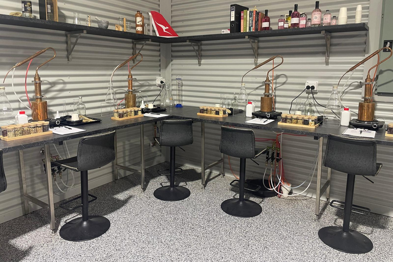 Perth : cours de maître sur la distillation du gin avec votre propre signaturePerth : Masterclass de distillation de gin avec votre propre signature