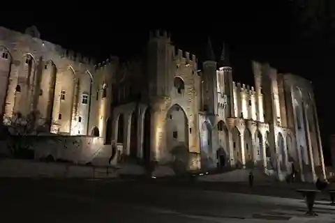 La Noctambule du Pape Night Tour