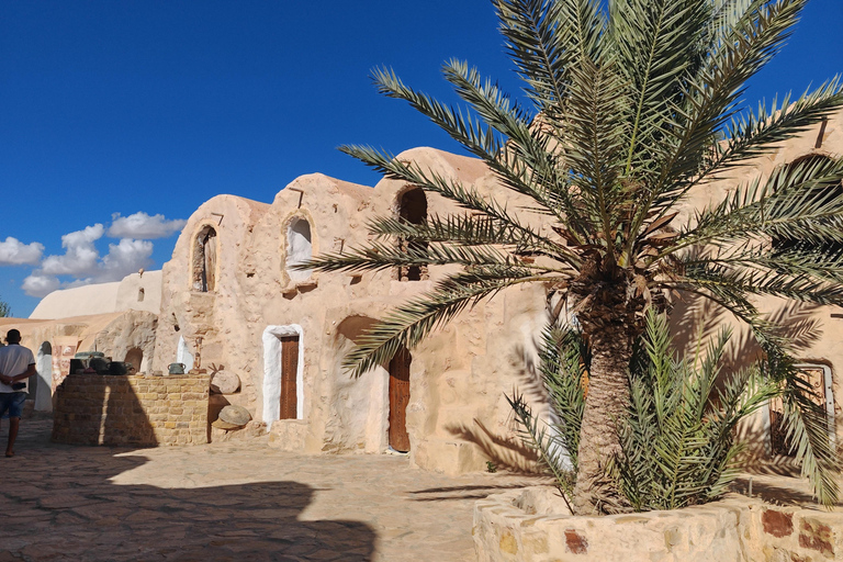A day trip: Discover Tataouine,Chenini and Ksar Ghilene