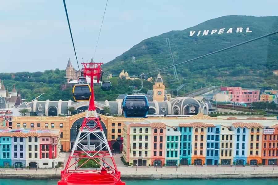Nha Trang: VinWonders-Eintrittskarte mit Seilbahn. Foto: GetYourGuide Nha Trang: VinWonders-Eintrittskarte mit Seilbahn. Foto: GetYourGuide