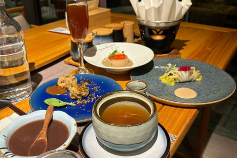 Guangzhou: Jade Market Private Tour and Guzheng Music Class