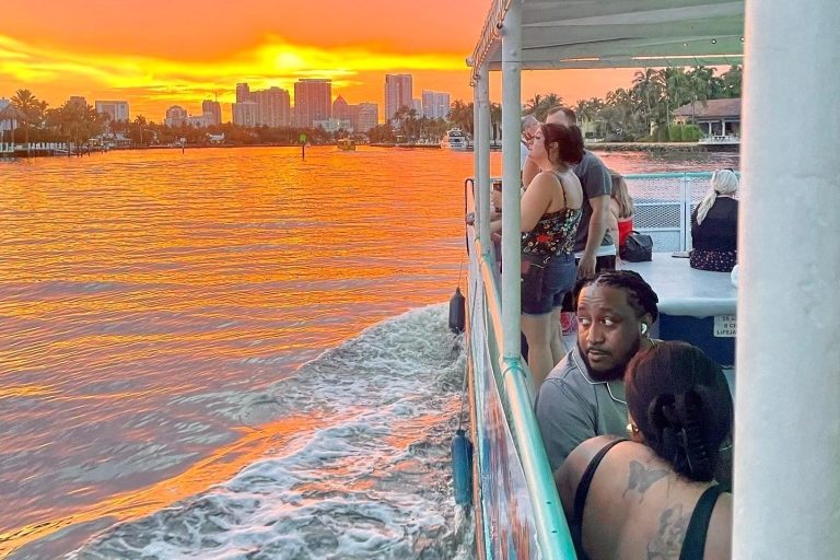 Fort Lauderdale: Sunset Fun Cruise met uitzicht op de binnenstadFort Lauderdale: leuke cruise bij zonsondergang met uitzicht op de binnenstad