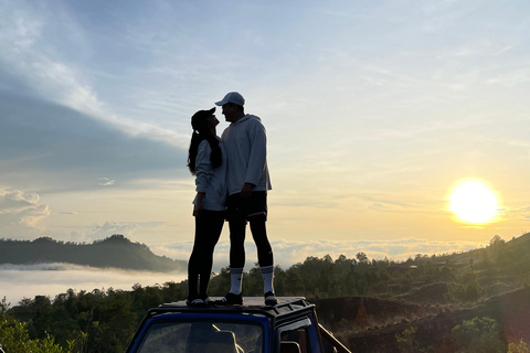 Tour dell&#039;alba e della lava nera in jeep di Sukawana