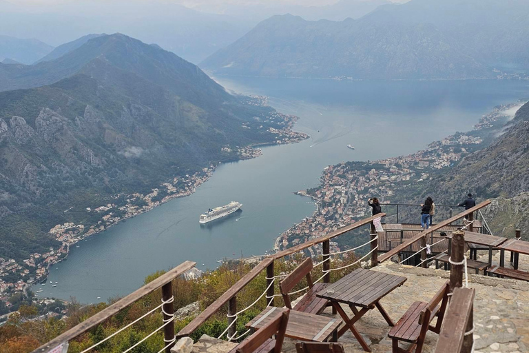 GREAT MNE TOUR Cetinje-Kotor-Budva-Saint Stefan-Skadar See