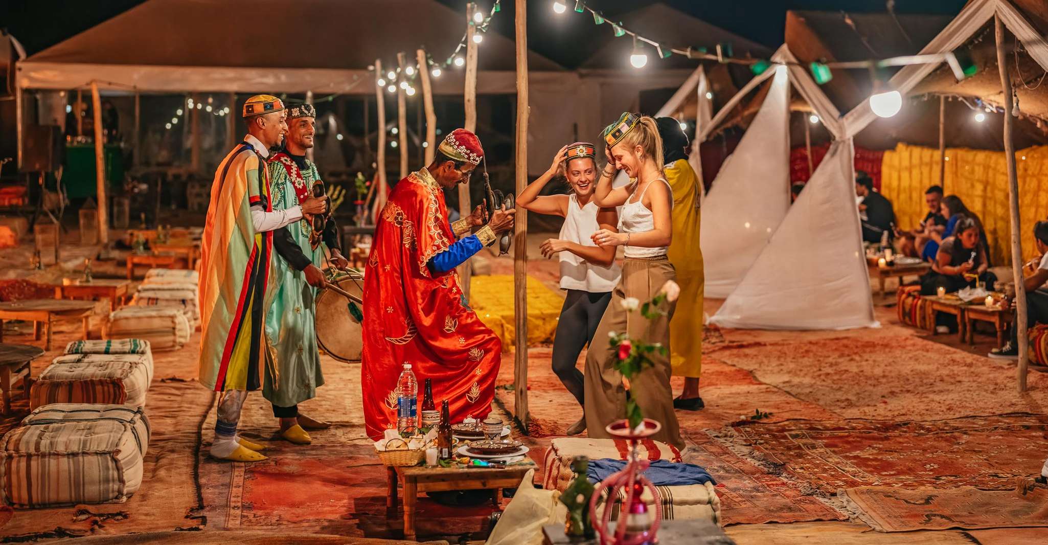 Marrakesch, Luxuszelt Aufenthalt in Agafay Wüste mit Abendessen - Hizvo