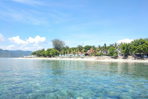 Lombok: Private Glass-Bottom Boat Tour with Snorkeling