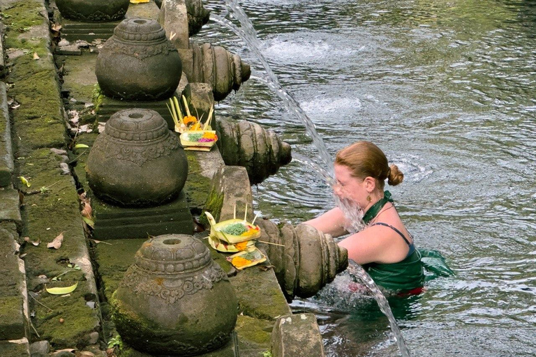 Tirta Empul: Purification Ritual and Temple Tour Basic Package: Purification Ritual and Temple Tour
